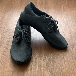 NWOT etnies men’s scout size 12 - grey